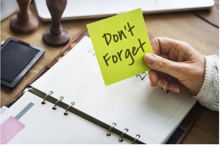Top 6 Most Common Early Signs of Alzheimer’s 1 forgetting